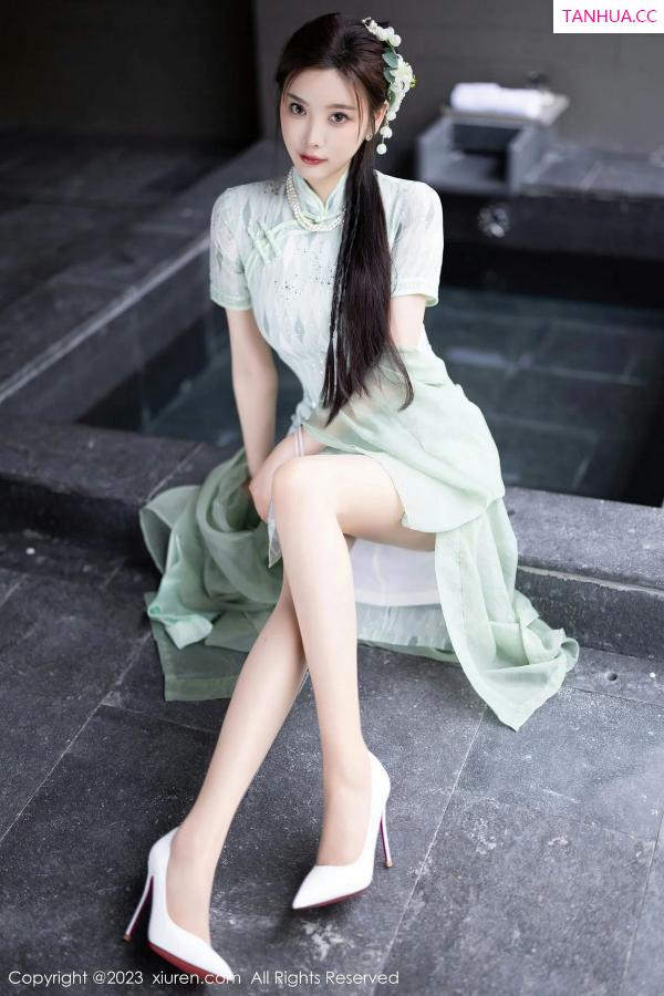 杨晨晨 sugar小甜心CC [XiuRen]高清写真图 2023.06.27 No.6983 杨晨晨Yome 旗袍美腿第15张图片